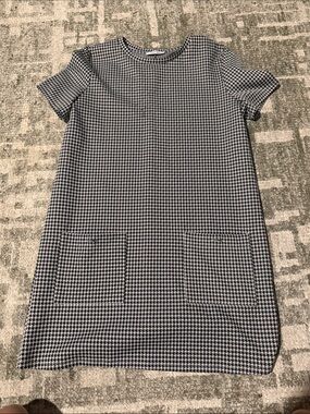 Zara Black & White Houndstooth Short Sleeve Mini Dress